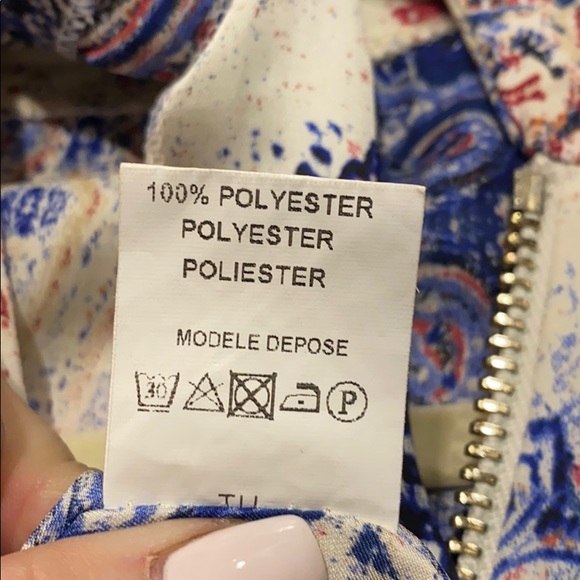 VIE TA VIE SATEEN LIKE POLYESTER TOP - Picture 6 of 6